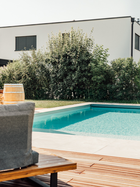Reflet bleu_piscine bassecourt-4