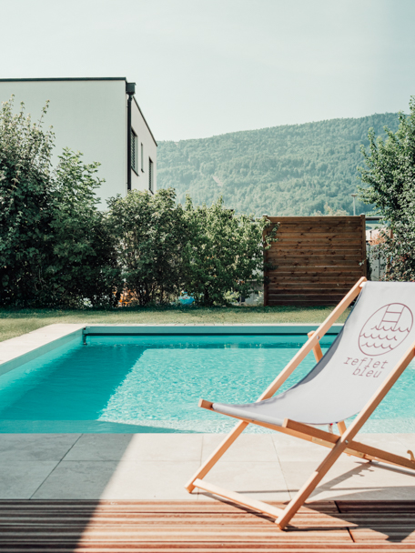 Reflet bleu_piscine bassecourt-6